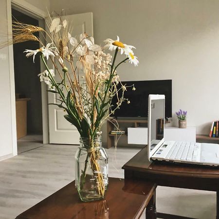 Azzurro Apartment - Ideal For Your Seaside Escape In 부르가스 외부 사진