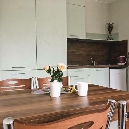 Azzurro Apartment - Ideal For Your Seaside Escape In 부르가스 외부 사진
